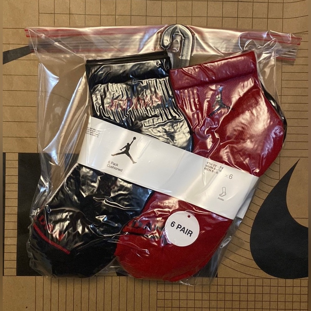 Nike Air Jordan Jumpman Quarter Cushioned Socks 12 pairs - Picture 6 of 9